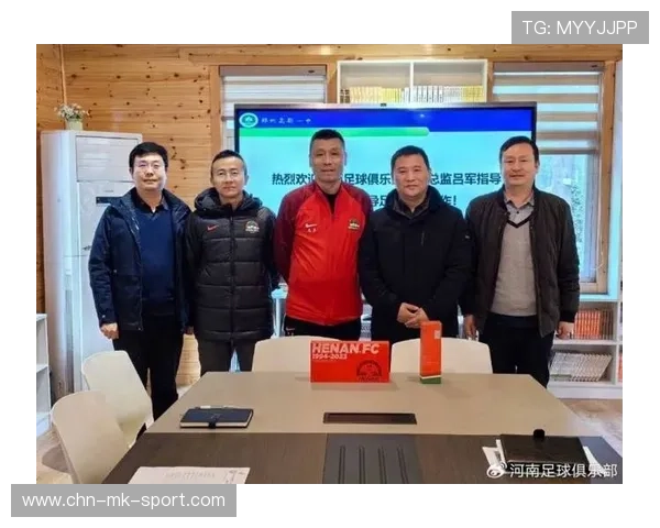 足球联赛在青训扶持中推广家校俱乐部三方协作保障成长生态，足球青训和学校合作协议