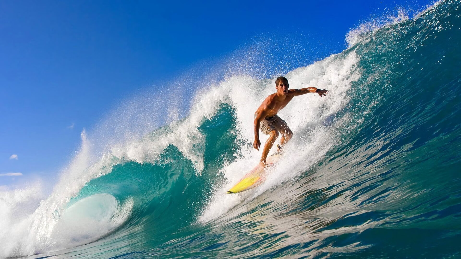 “马科斯·梅特罗的全能技巧,助力美洲狮队在世界赛场中崭露头角”